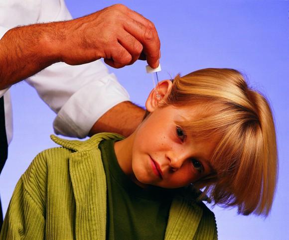 Борная кислота в ухо: инструкция, противопоказания